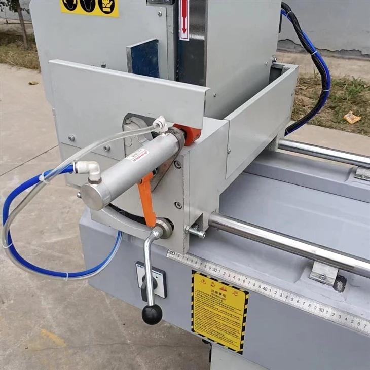 UPVC Window Cutting Machine9