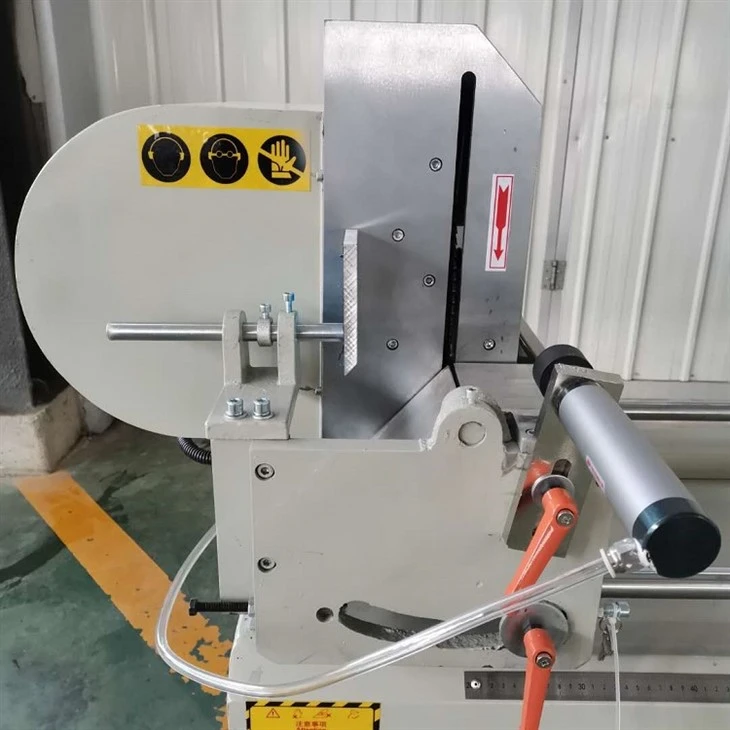 UPVC Window Cutting Machine15